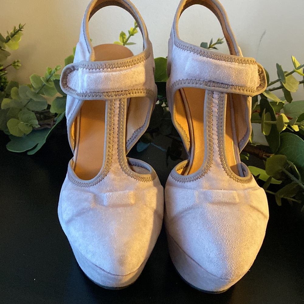 L.A.M.B. by Gwen Stefani Mary Jane T strap wedges size 8.5